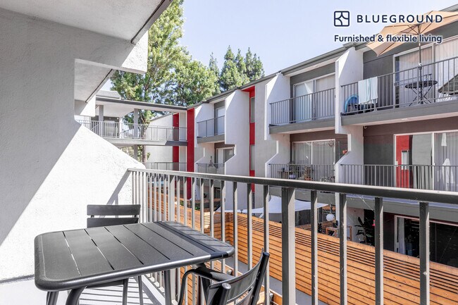 Foto del edificio - 3941 Veselich Ave