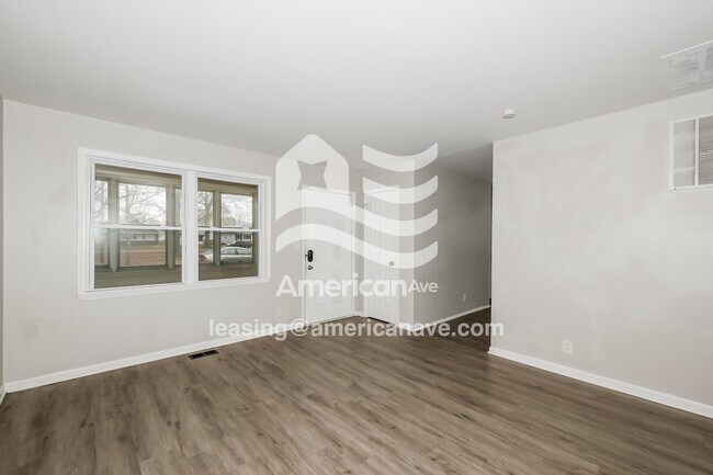 Building Photo - 1336 Burdsal Pkwy