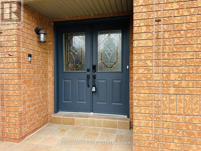 Building Photo - 743 Mirage Pl