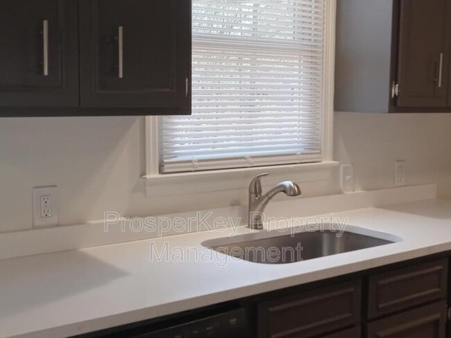 Foto del edificio - 1100 43rd Ct