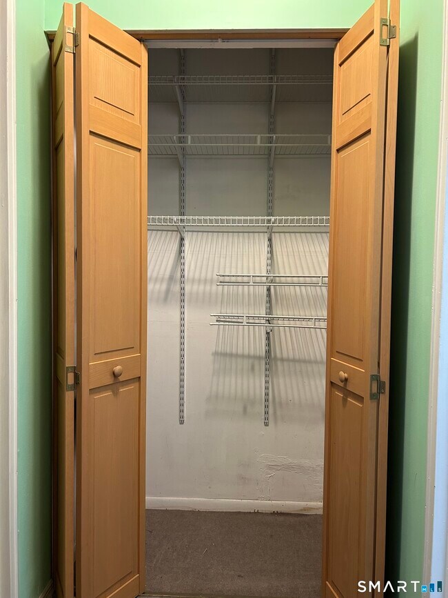 Foto del edificio - 26 Balance Rock Rd