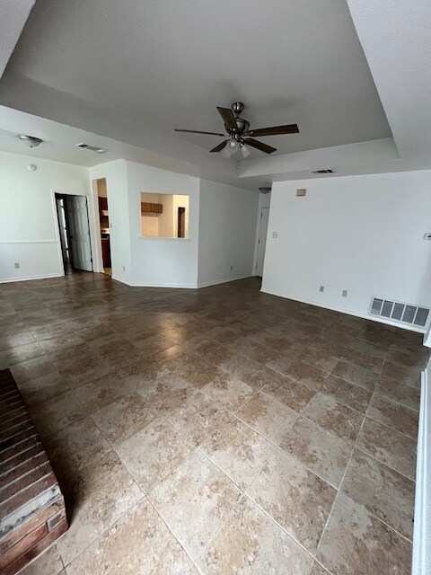 Foto del edificio - 5111 Warwicke Dr