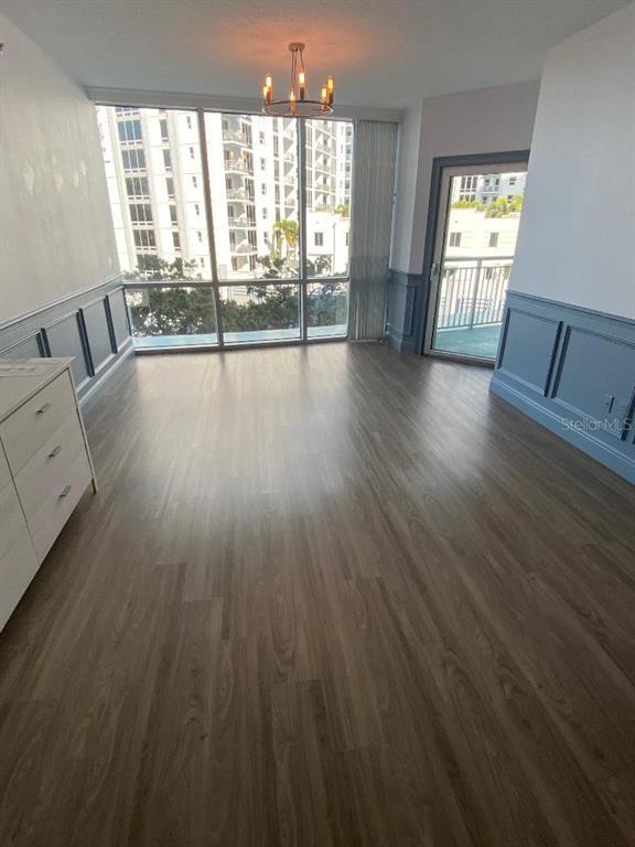 Foto del edificio - 322 E Central Blvd