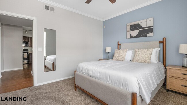 Foto del edificio - 14807 Woodland Hills Dr