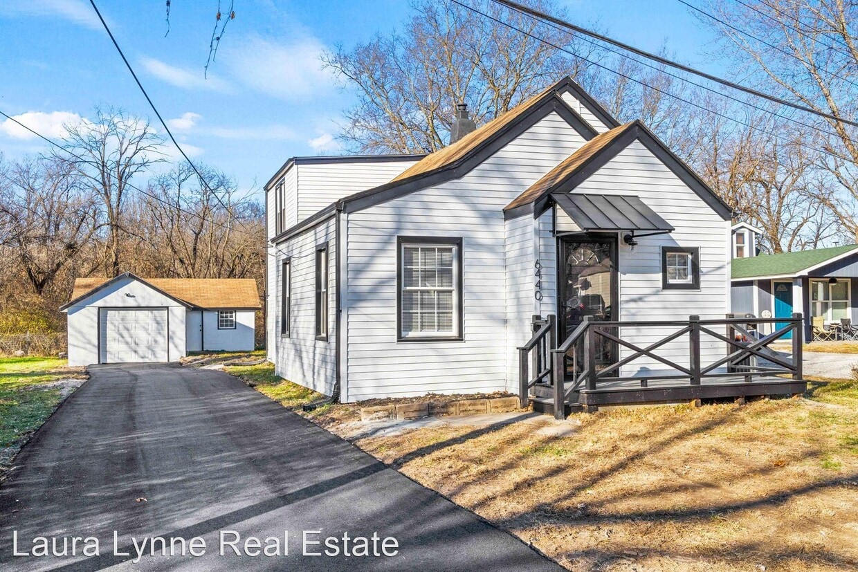 3 br, 1 bath House 6440 NW Waukomis Dr House for Rent in Kansas