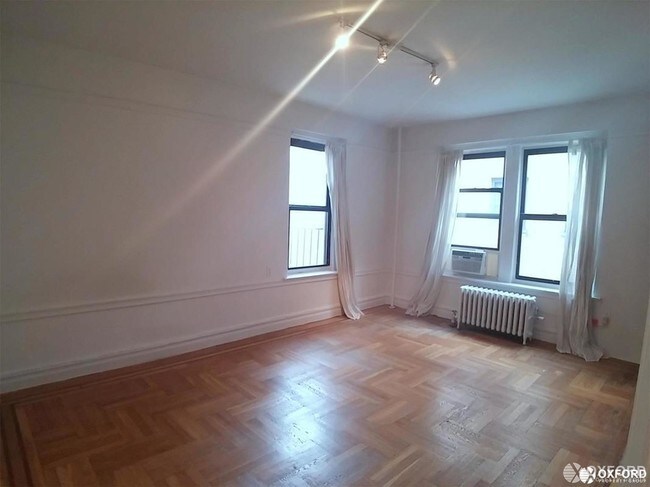 Building Photo - 464 Clinton Avenue