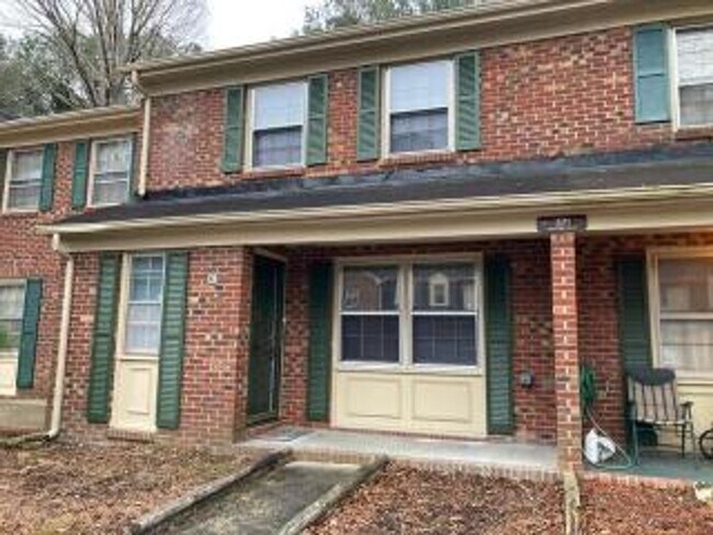 Building Photo - Call Sabrina Thomas at 757-767-0767 for more information