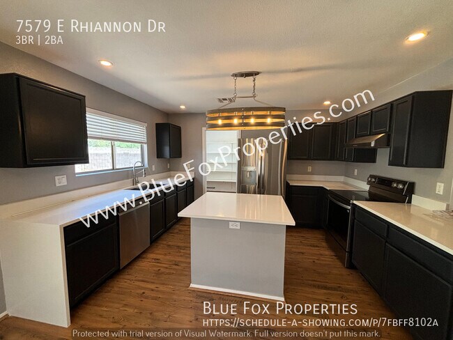 Building Photo - 7579 E Rhiannon Dr