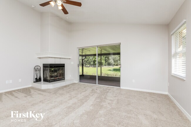 Building Photo - 1597 Crawford Dr