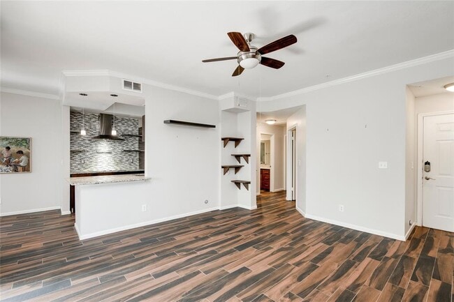 Building Photo - 6000 Shepherd Mountain Cove