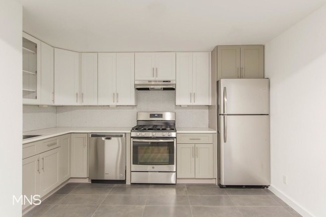 Building Photo - 1200 Saint Johns Place