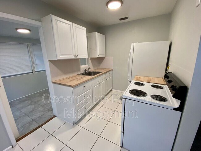 Foto del edificio - 740 52nd Ave N