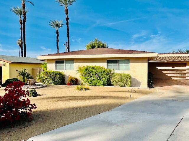 Primary Photo - 73410 Royal Palm Dr