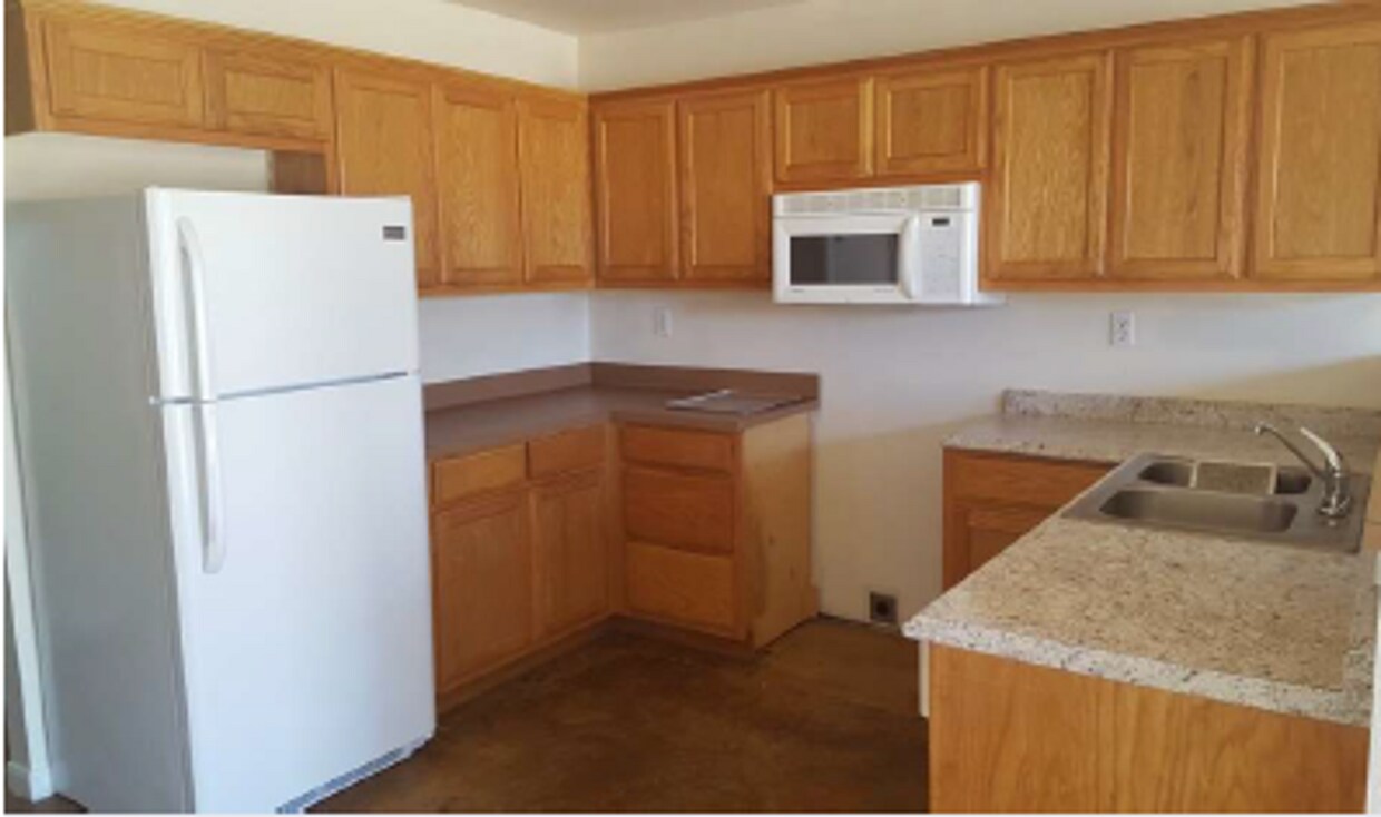 Building Photo - 967 Dilley St