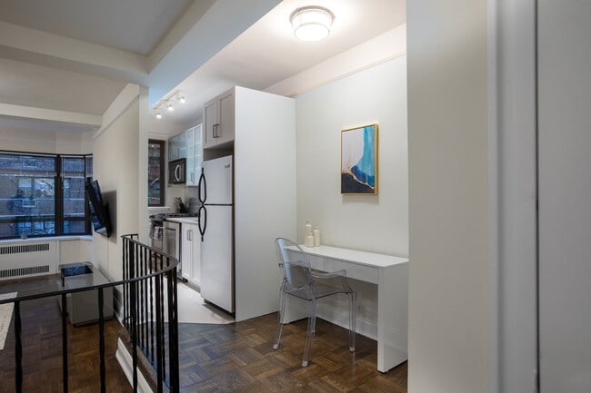 Building Photo - 340 EAST 52ND STREET