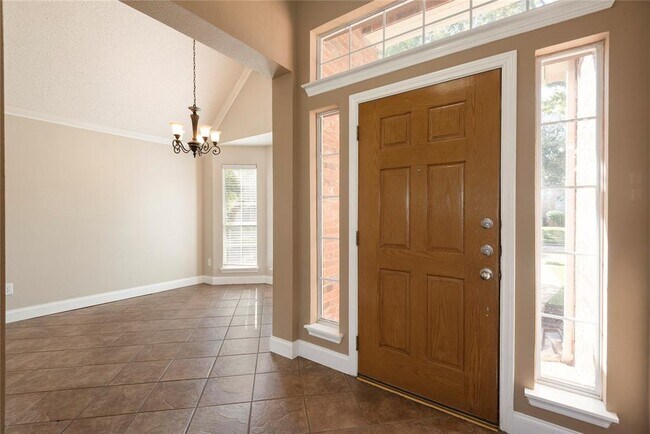 Foto del edificio - 105 Tiburon Ct