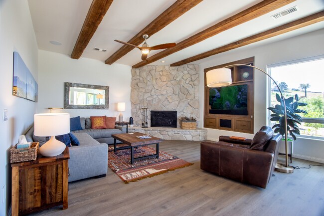 Building Photo - 39893 Cll Breve