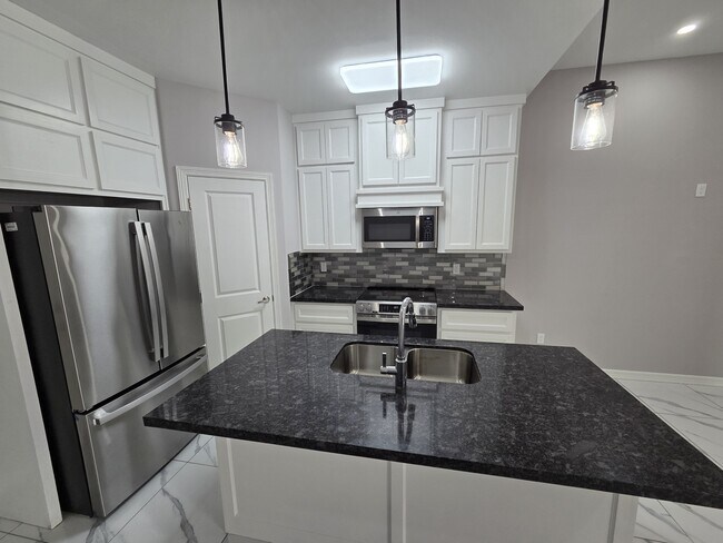 Foto del edificio - 1610 W B St