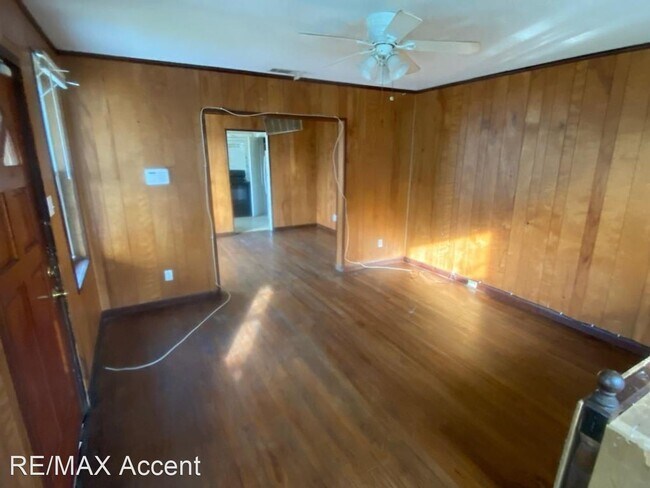 Foto del edificio - 3 br, 2 bath House - 1312 E. 33rd St.