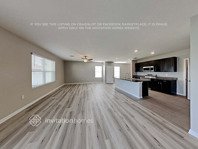 Foto del edificio - 4911 Willow Breeze Wy