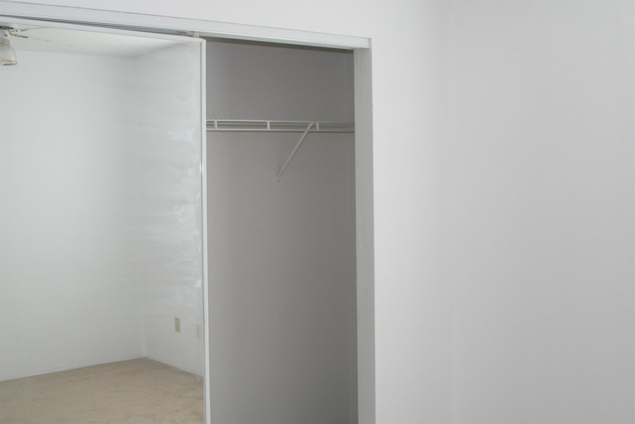 202 Red Maple Unit 202, Kirbyville, MO 65679 Apartment for Rent in