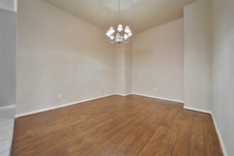 Building Photo - 26022 Trailcliff Ct