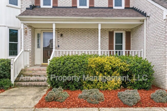 Foto del edificio - 141 Pine Creek Dr