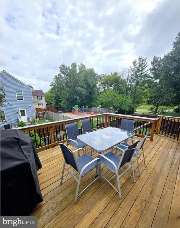 Foto del edificio - 13672 Water Springs Ct