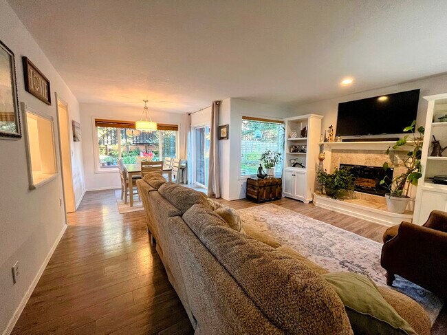 Building Photo - 23222 SW Cinnamon Hills Pl