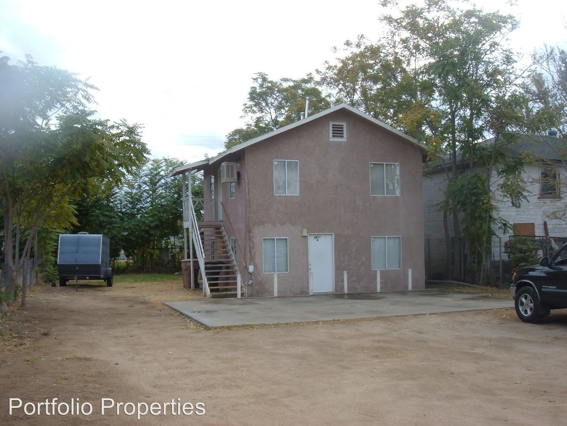 2631 Security Ave Unit B, Bakersfield, CA 93306 Apartment for Rent