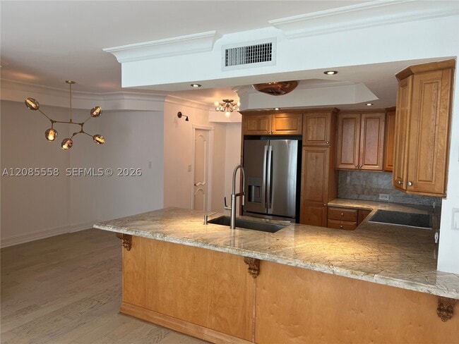 Building Photo - 5401 Collins Ave