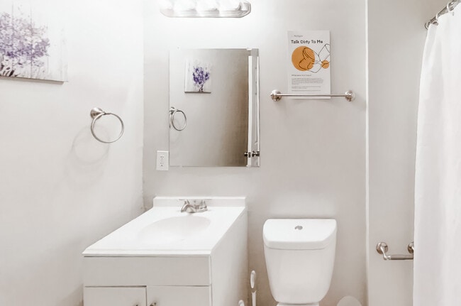 Photo - 149 Harlan Rd SW Apartment