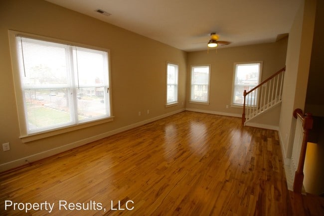 Building Photo - 1309 Perry St