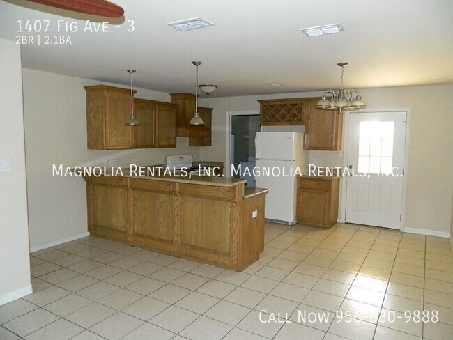 Foto del edificio - 1407 W Fig Ave