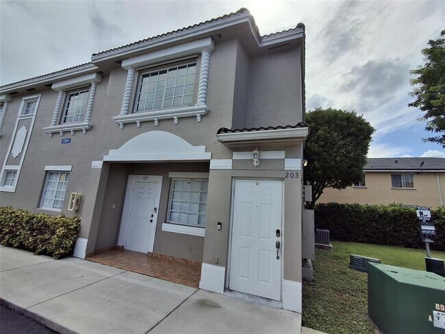 Building Photo - 7261 NW 174th Terrace