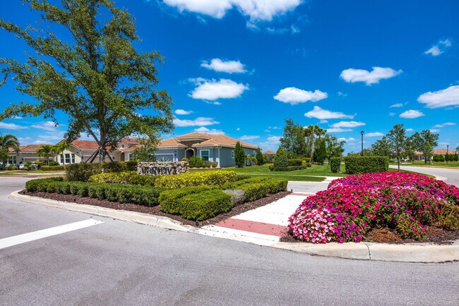 Building Photo - 8762 SW Montova Way
