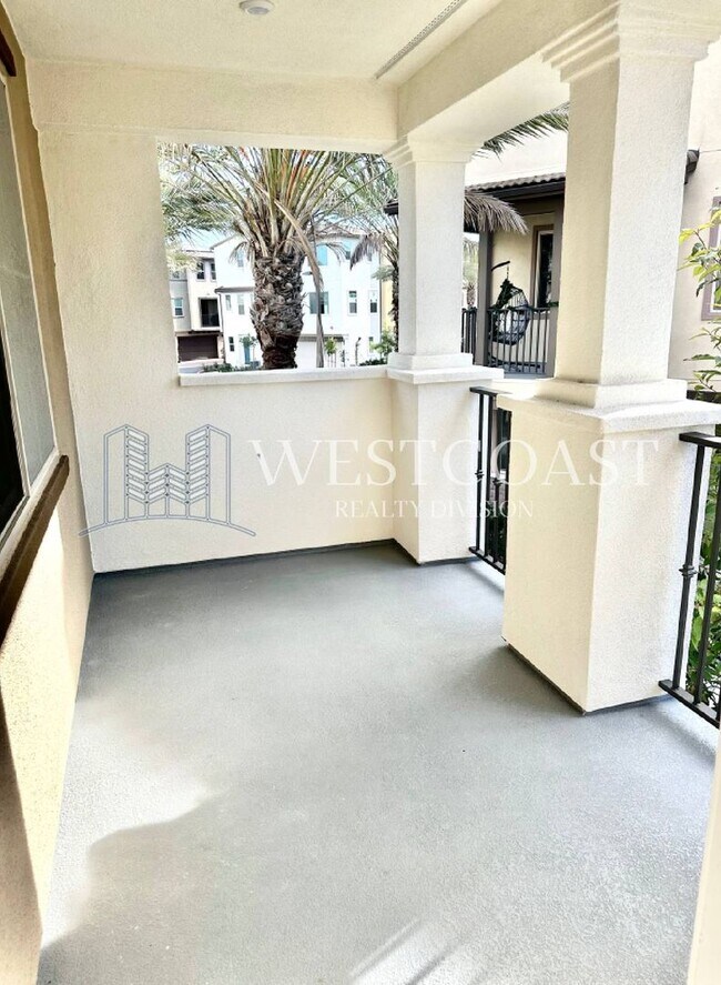 Building Photo - COMING SOON!!! Newer Build 3 Bed 3.5 Bath ...