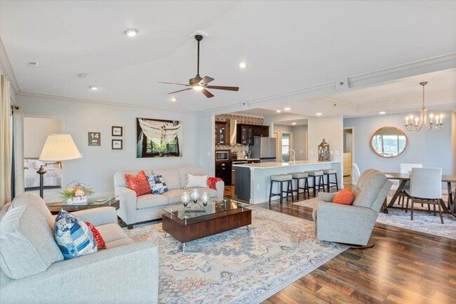 Building Photo - 248 E Palisades Condo Dr