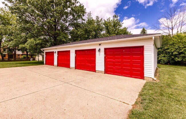Building Photo - 8358-8364 Washington Village Dr