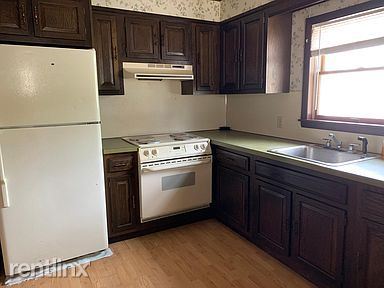 Building Photo - 3 br, 1.5 bath House - 101 S Cleveland St