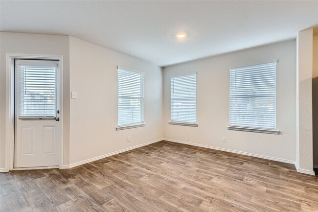 Foto del edificio - Brand new build, First time rental!  Immed...