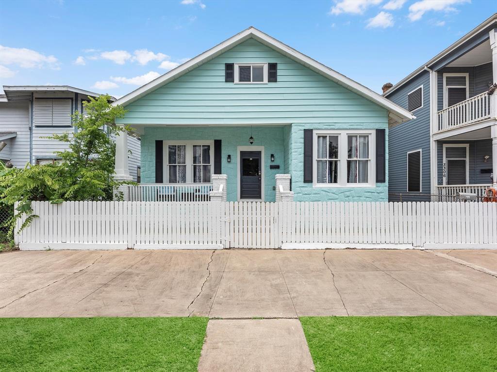 Primary Photo - 3310 Avenue Q
