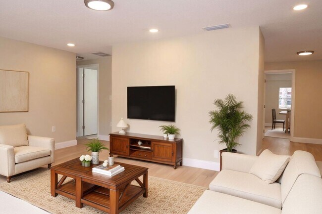 Foto del edificio - Move-In Ready 4 Bedroom, 2 Bathroom Home w...