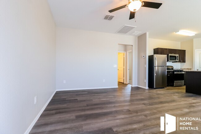 Foto del edificio - 30007 W Mitchell Ave