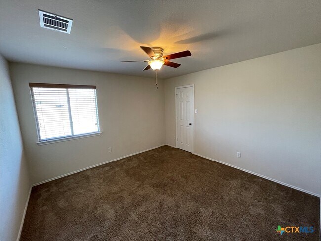 Foto del edificio - 5414 Lions Gate Ln