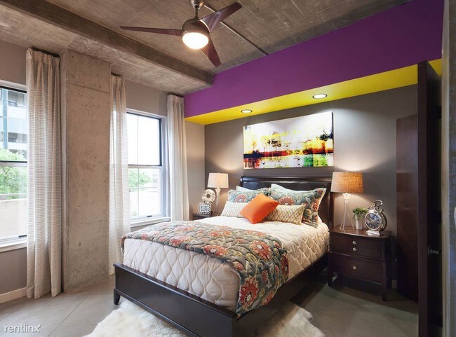 Building Photo - 301 Lavaca St