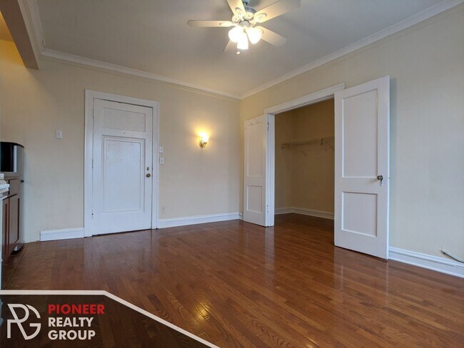 Foto del edificio - 4546 N Damen Ave