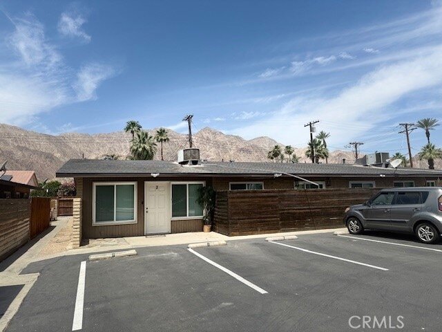 Foto del edificio - 51099 Eisenhower Dr