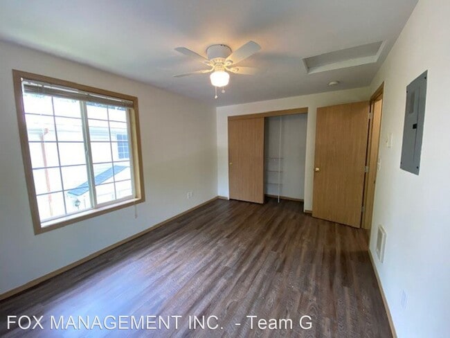 Building Photo - 409 SE 143rd Ave