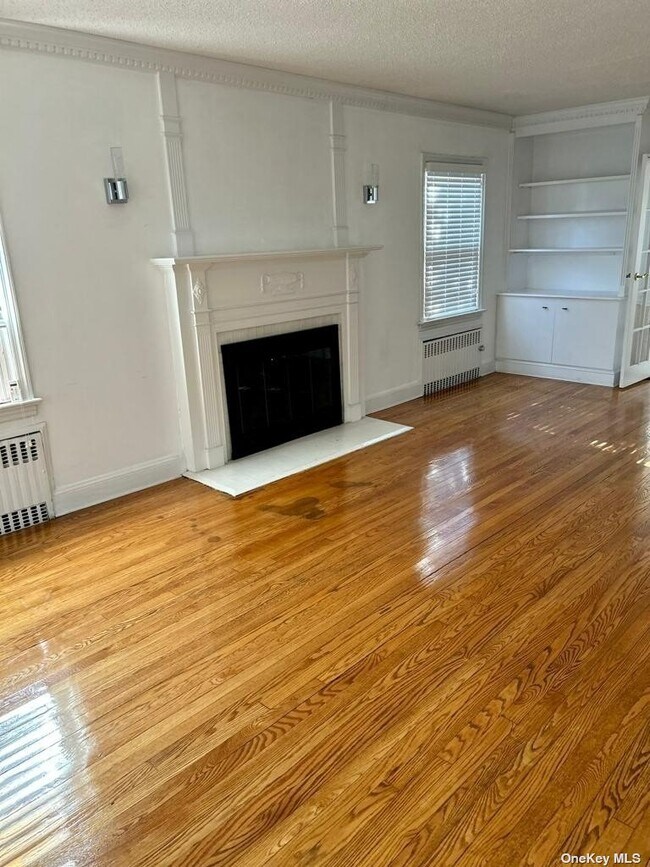 Foto del edificio - 350 Livingston Pl